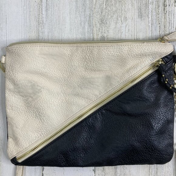 Steve Madden Diagonal Zip Pebbled Shoulder Bag - Picture 12 of 14